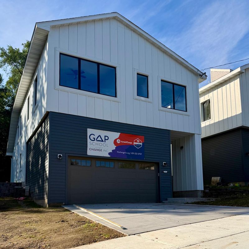 452 Page St E, Saint Paul, MN 55107