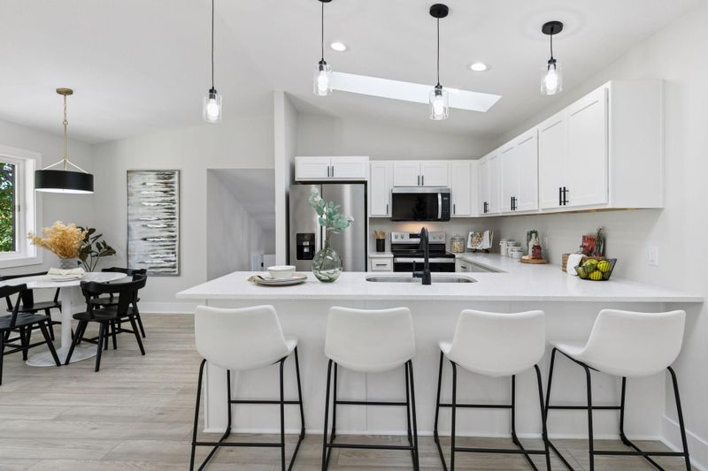 5501 Pompano Dr, Minnetonka, MN 55343