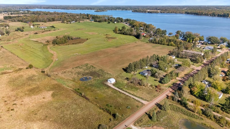 9537 Birchview Rd, Grasston, MN 55030