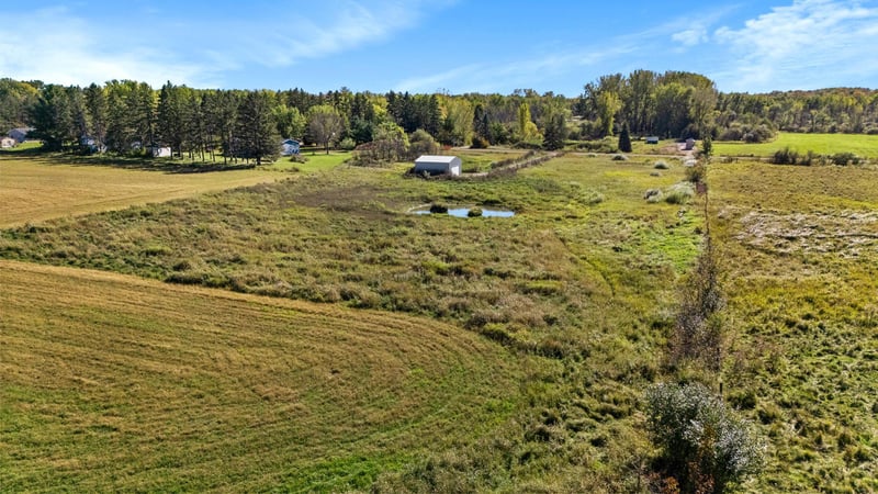 9537 Birchview Rd, Grasston, MN 55030