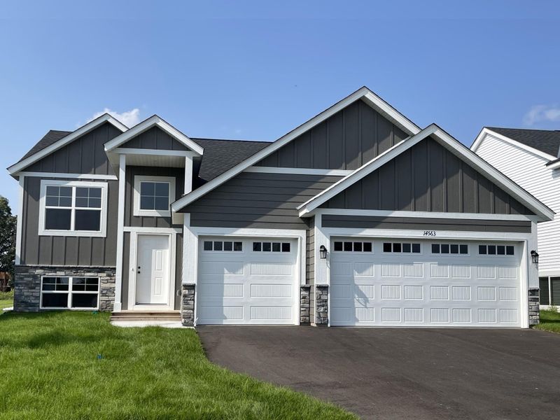 8762 147th Ave NW, Ramsey, MN 55303