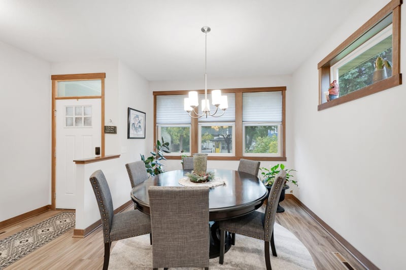 335 Charles Ave, Saint Paul, MN 55103