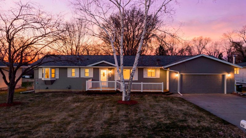 326 Larson St SW, Hutchinson, MN 55350