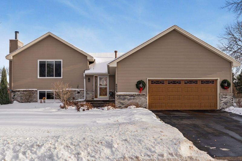 8906 Loch Lomond Blvd, Brooklyn Park, MN 55443