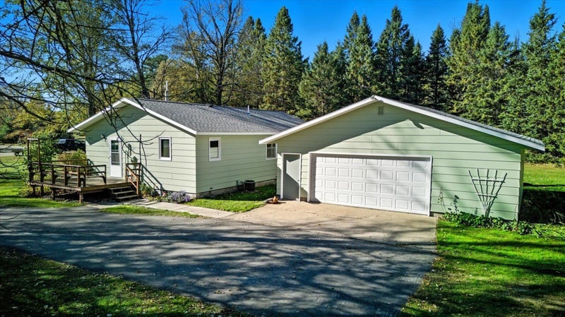 29440 E Shore Dr, Pengilly, MN 55775