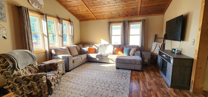 313 S Washington St, Houston, MN 55943