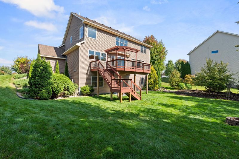 1610 Widgeon Cir, Hugo, MN 55038