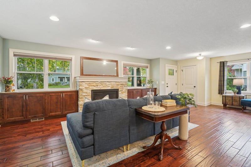 1716 Beechwood Ave, Saint Paul, MN 55116