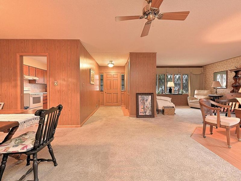 911 SW 4th Ave, Grand Rapids, MN 55744