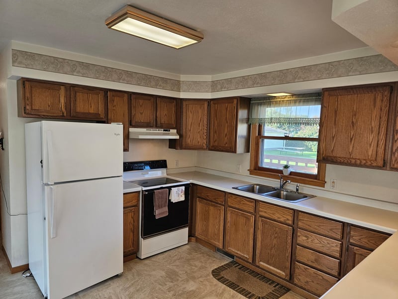 909 Bradford Ave, Argyle, MN 56713