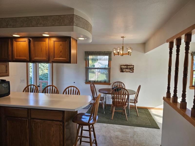 909 Bradford Ave, Argyle, MN 56713