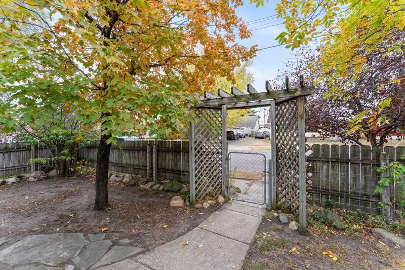 20 Columbia Ave SE, Saint Cloud, MN 56304