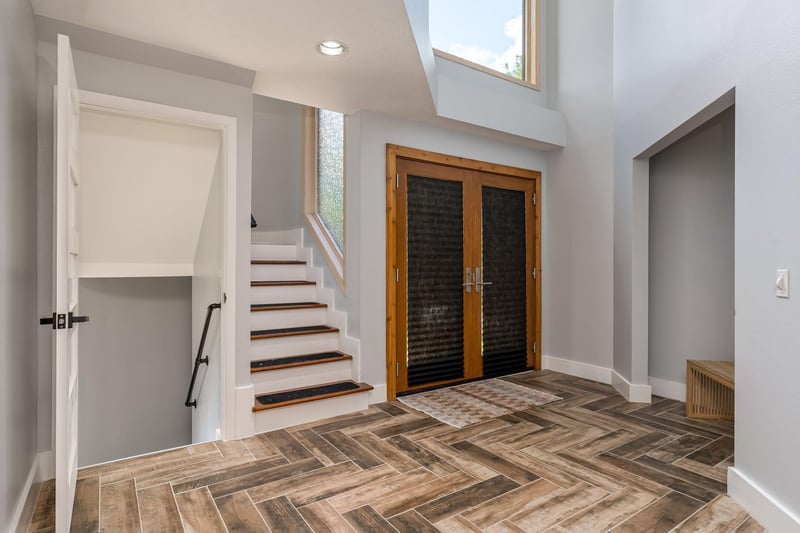 737 Kingsway Dr, Le Sueur, MN 56058