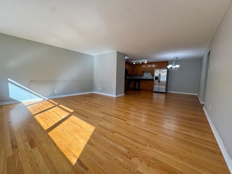 3150 Excelsior Blvd #211, Minneapolis, MN 55416