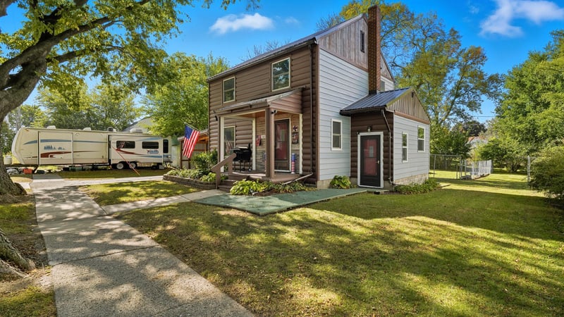 102 N School St, Delavan, MN 56023