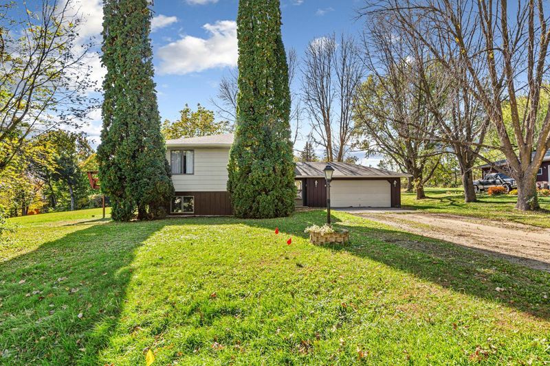 17843 Alexander Ave, Faribault, MN 55021