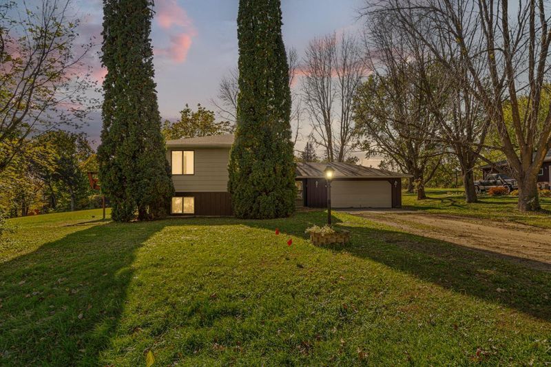 17843 Alexander Ave, Faribault, MN 55021