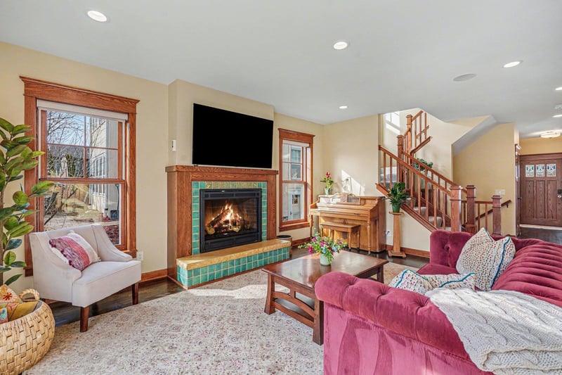 1964 Lincoln Ave, Saint Paul, MN 55105
