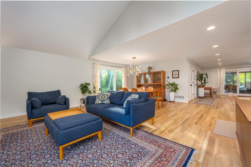 320 Griffin St E, Amery, WI 54001