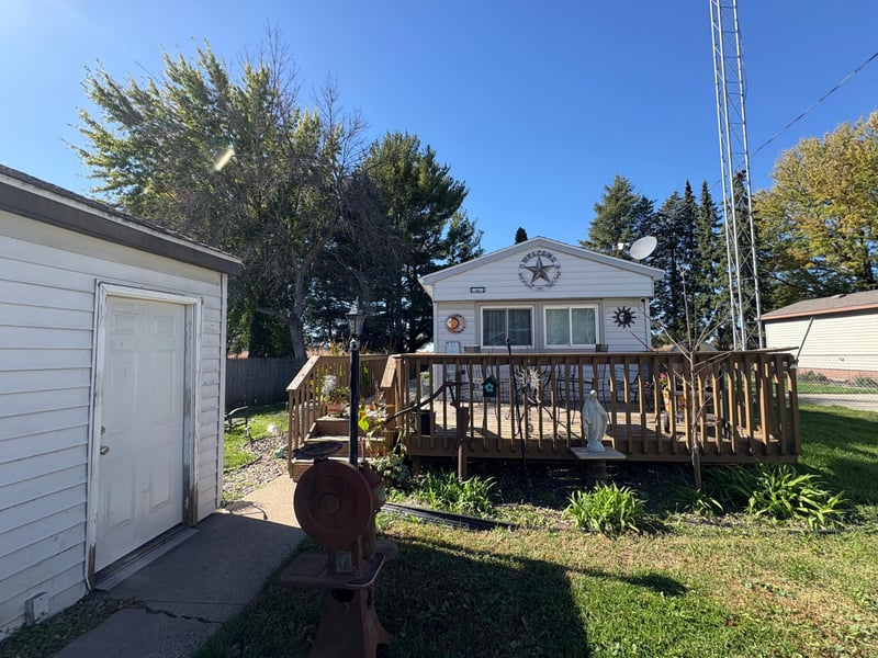 135 5th Ave NW, Elgin, MN 55932