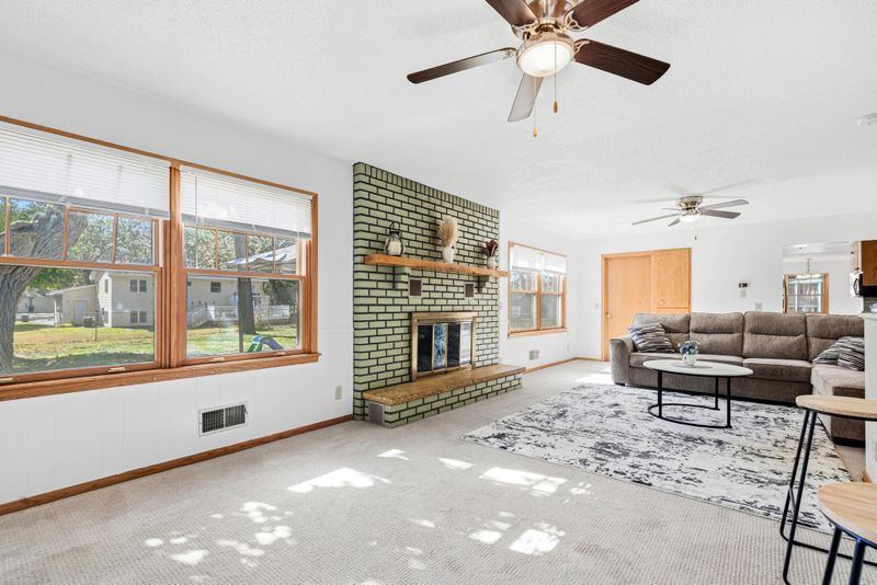 1920 108th Ln NW, Coon Rapids, MN 55433