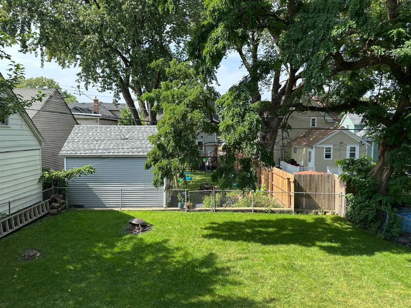 899 Clark St, Saint Paul, MN 55130