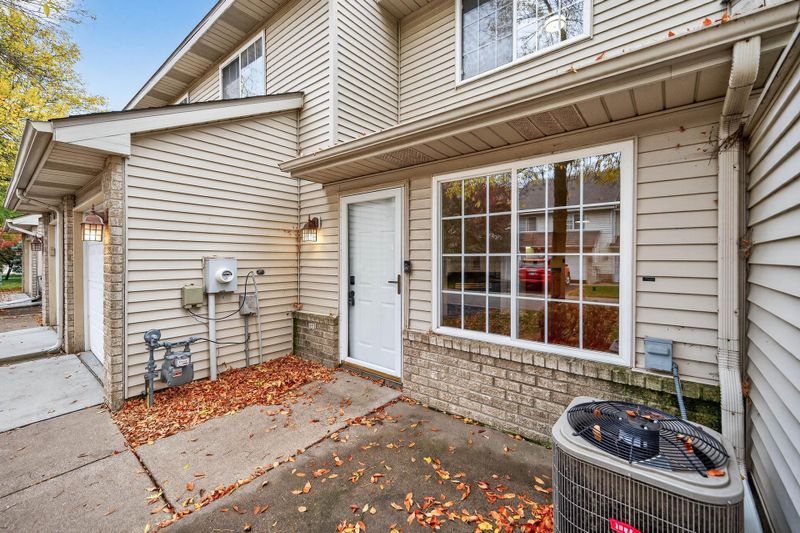7965 Forest Blvd #C, Woodbury, MN 55125