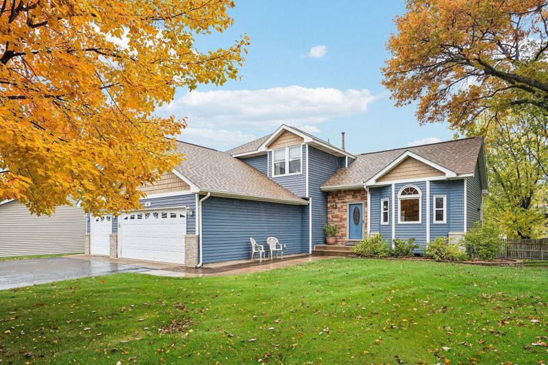 45 120th Ln NW, Coon Rapids, MN 55448