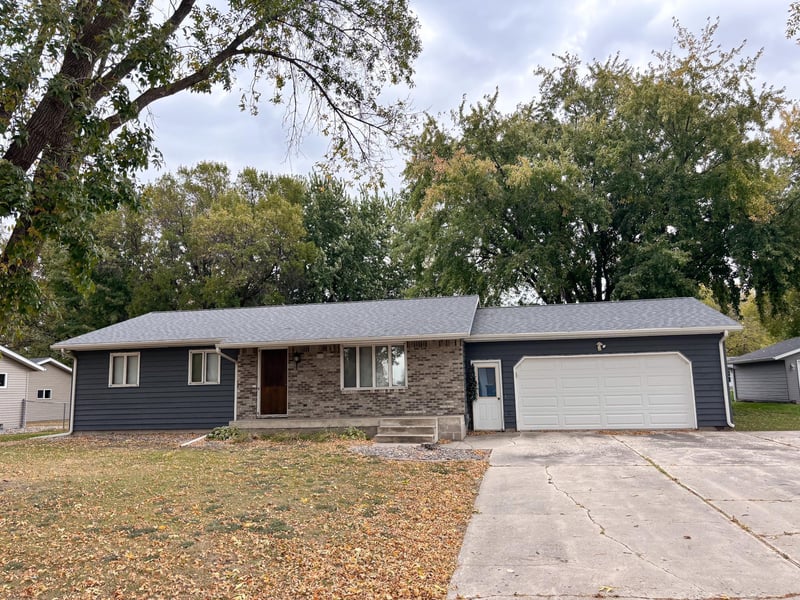 232 7th St N, Kandiyohi, MN 56251