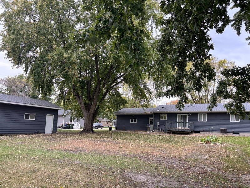 232 7th St N, Kandiyohi, MN 56251