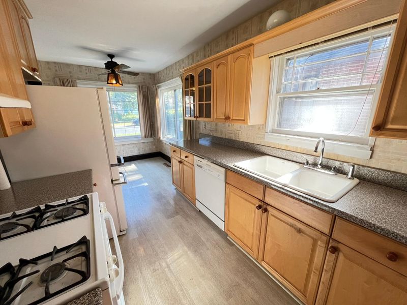 3934 Van Buren St NE, Columbia Heights, MN 55421