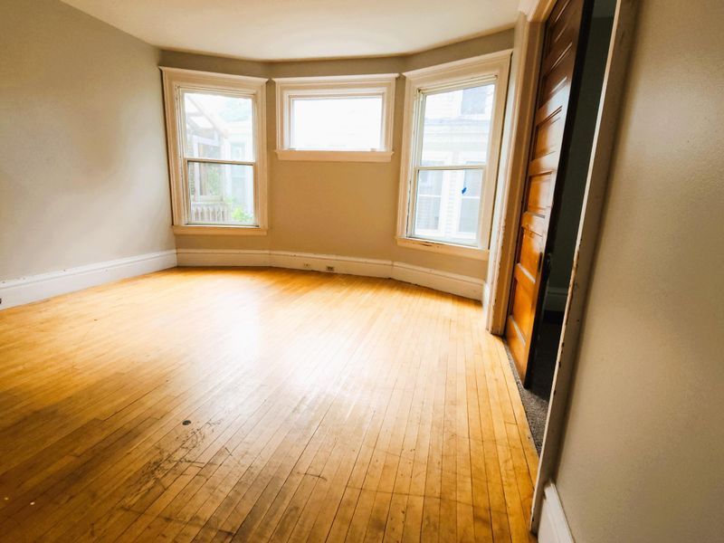 207 E Sanborn St, Winona, MN 55987