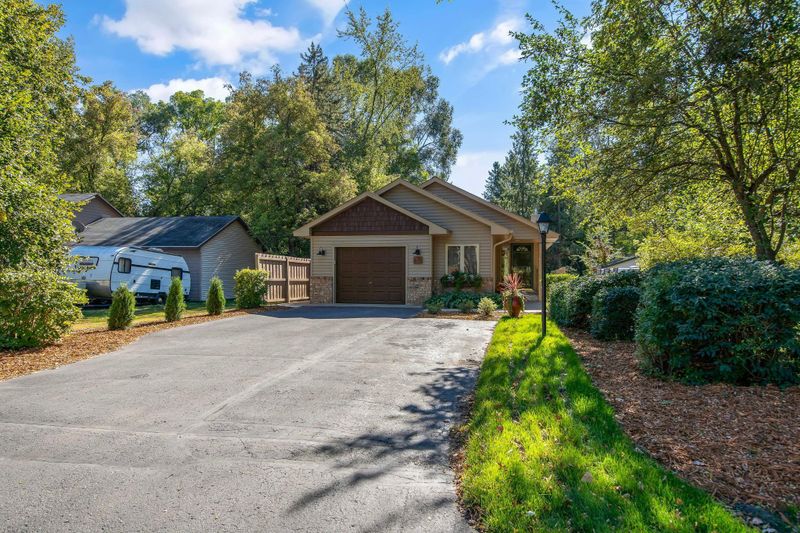 670 Birch Ln S, Shoreview, MN 55126