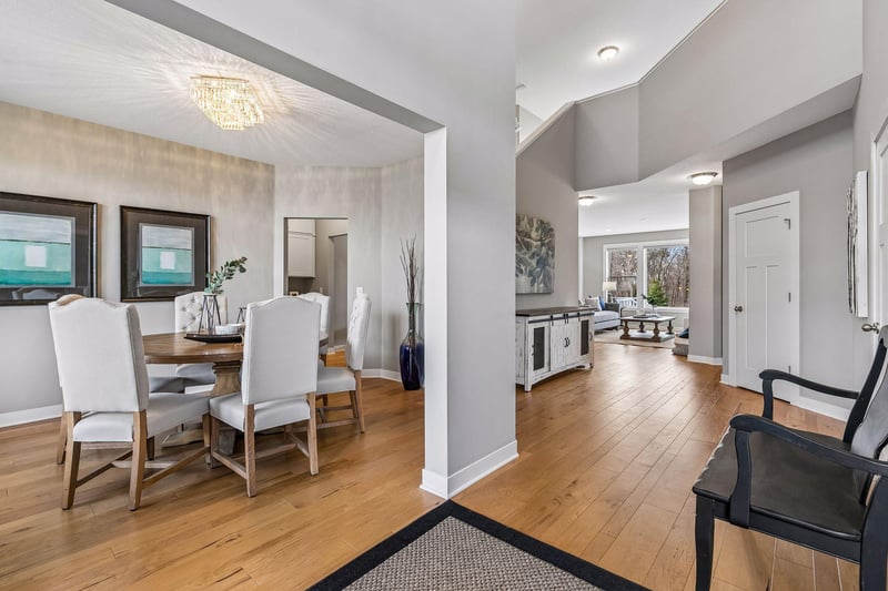 1330 Interlachen Dr, Eagan, MN 55123