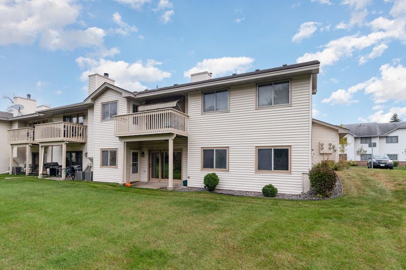 6237 Magda Dr #A, Maple Grove, MN 55369