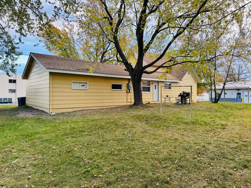 403 2nd St, Shell Lake, WI 54871
