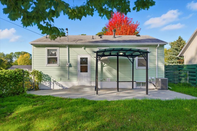 8519 Stevens Ave S, Bloomington, MN 55420