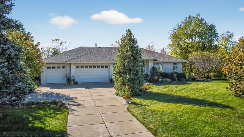 907 River Bluff Rd SE, Mazeppa, MN 55956