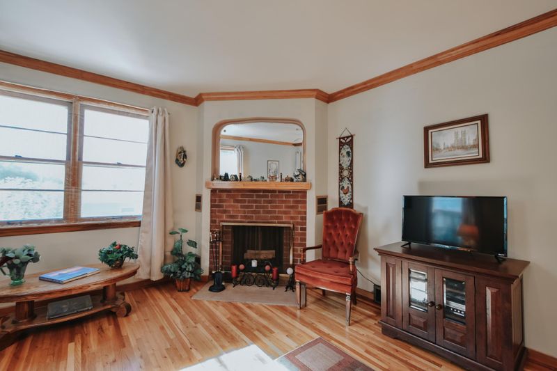 608 E 7th St, Red Wing, MN 55066