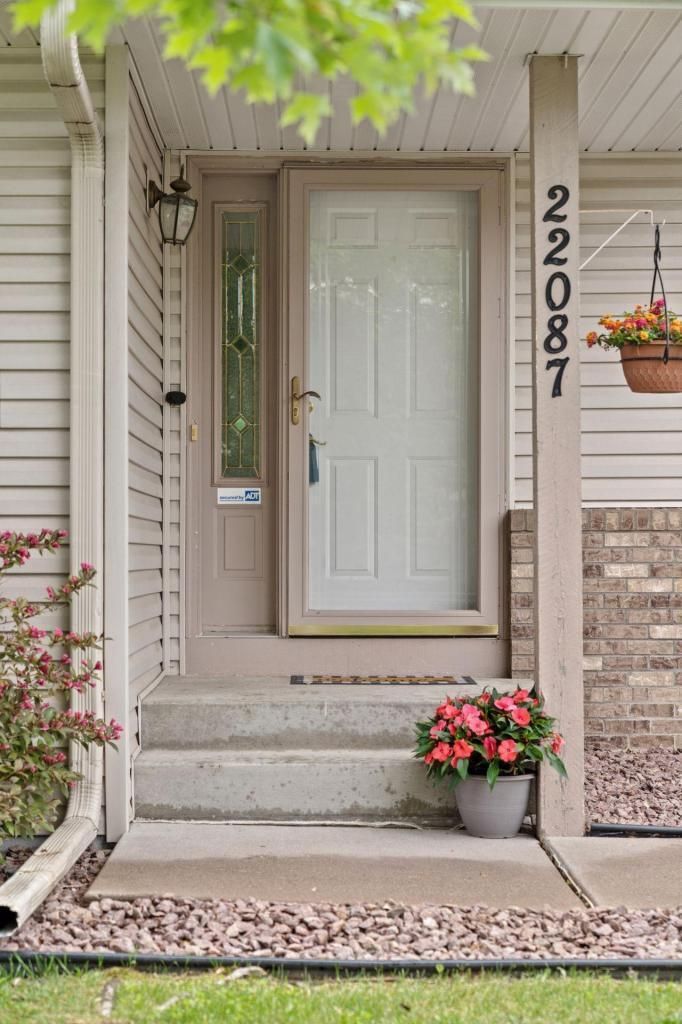 22087 Jasmine Way, Rogers, MN 55374