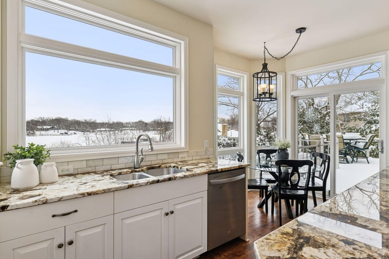 3115 Lake Shore Blvd, Minnetonka, MN 55391