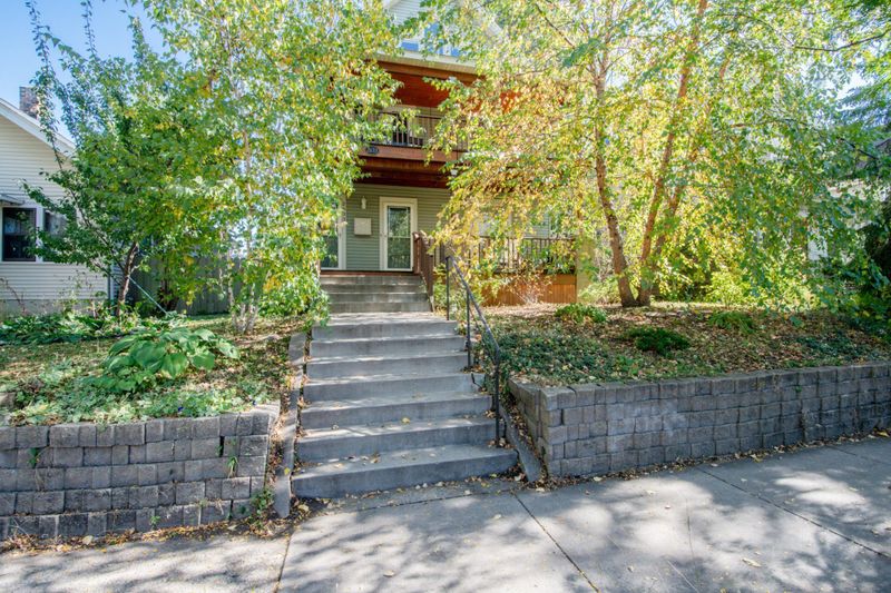 2633 15th Ave S, Minneapolis, MN 55407