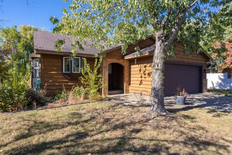 3645 E Mineral Pond Blvd, Anoka, MN 55303