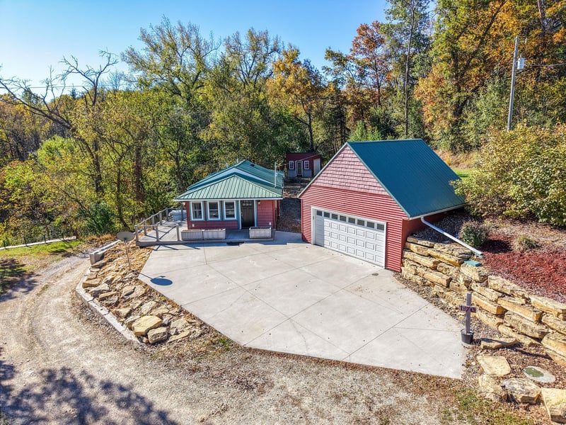 170 Fisherman Dr NW, Oronoco, MN 55960