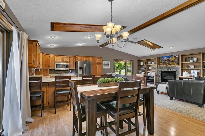 22914 Fallow Rd, Saint Augusta, MN 56301