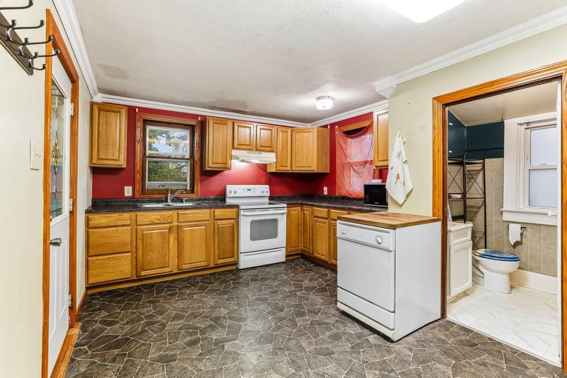 101 Mill St N, Kasota, MN 56050
