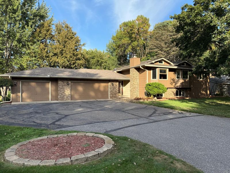 1021 W River St, Monticello, MN 55362