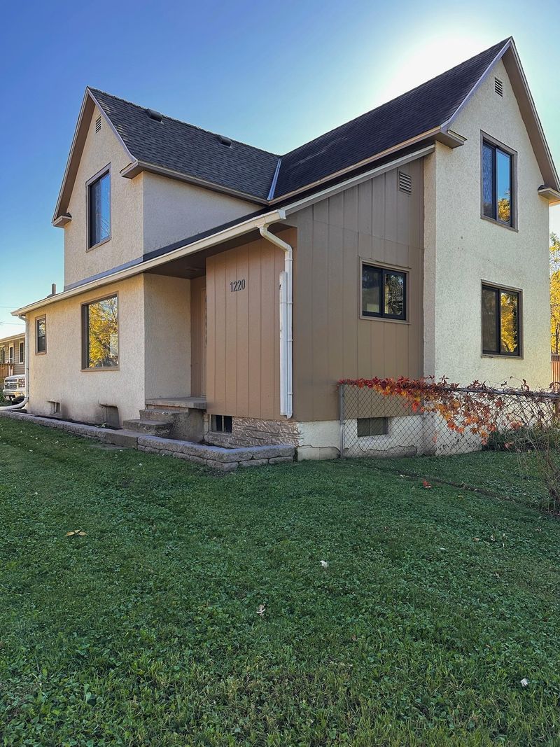 1220 N St NE, Brainerd, MN 56401
