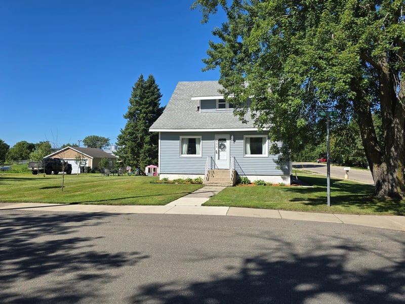400 Fairview St, Barrett, MN 56311
