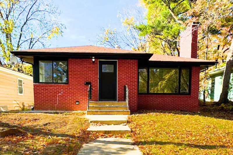 2735 Upton Ave N, Minneapolis, MN 55411